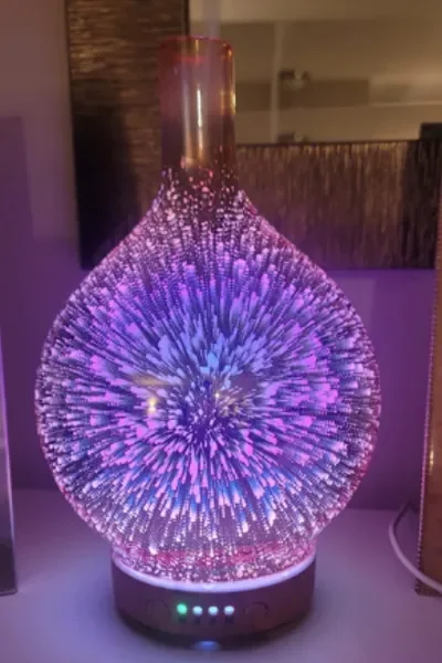 Leo Essential Oil Diffuser NZ - 3d Glass in Dark